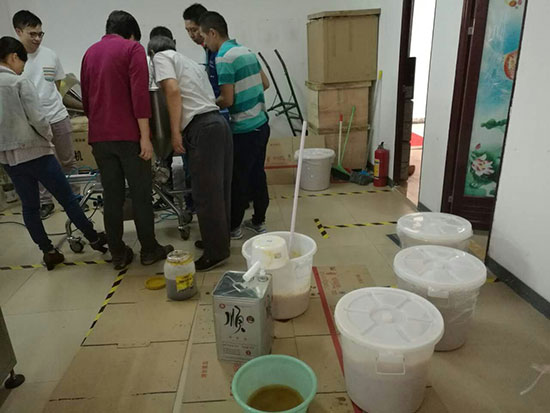 歡迎香港淘化大同公司來(lái)我公司測(cè)試蒜蓉醬生產(chǎn)(圖2)