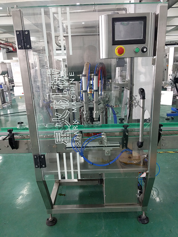新品推薦:雙頭醬料灌裝自動(dòng)抽真空旋蓋機(jī)(圖2)
