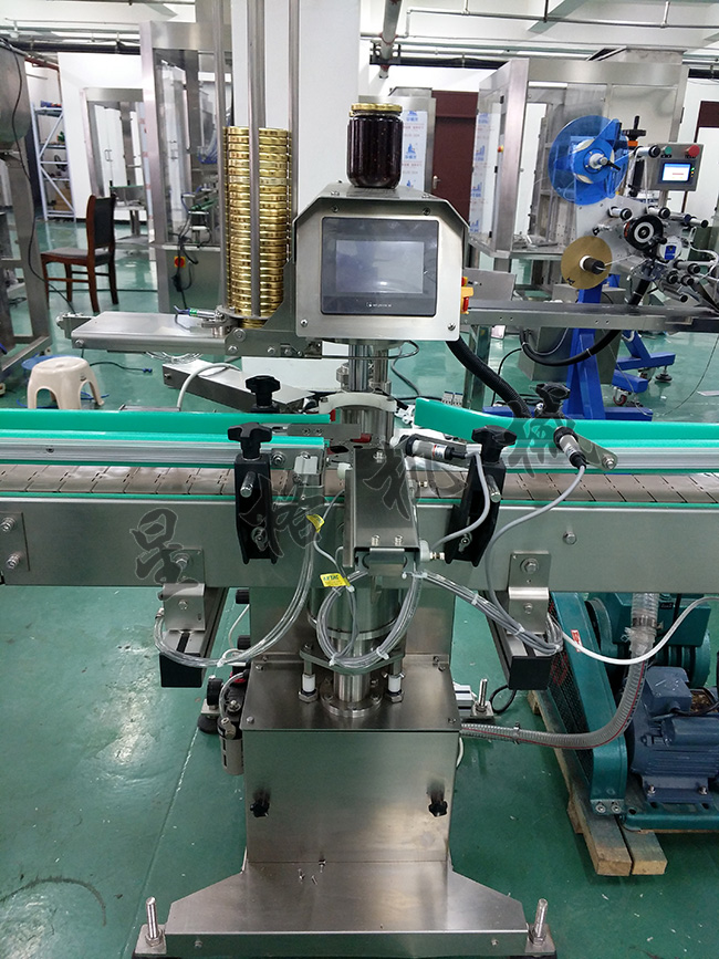 自動灌裝抽真空生產(chǎn)線將醬料行業(yè)進(jìn)行到底！(圖1)