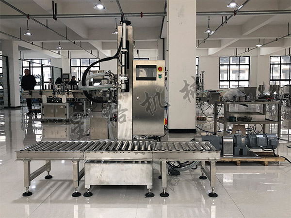 稱重式醬料灌裝機