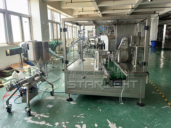 給袋式番茄醬包裝機(jī)的性能特點(diǎn)(圖1) 給袋式番茄醬包裝機(jī)的性能特點(diǎn)(圖1)