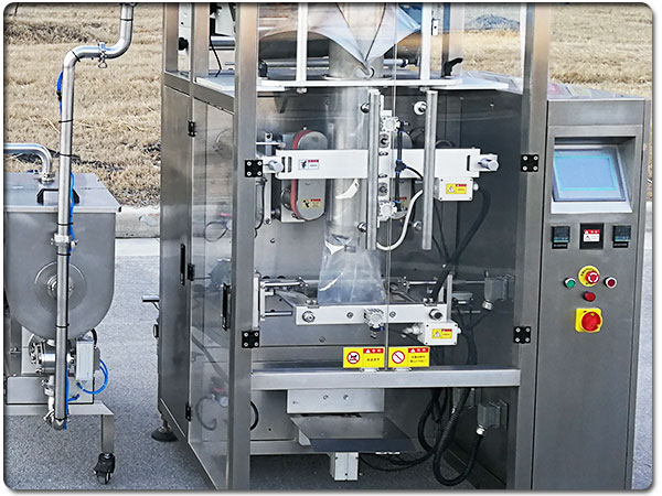 速食醬料包裝機(jī)設(shè)備哪款賣的好(圖3) 速食醬料包裝機(jī)設(shè)備哪款賣的好(圖3)