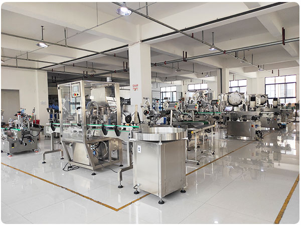 小型辣椒醬自動(dòng)灌裝機(jī)生產(chǎn)線多少錢一臺(tái)(圖1) 小型辣椒醬自動(dòng)灌裝機(jī)生產(chǎn)線多少錢一臺(tái)(圖1)