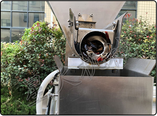 醬菜灌裝生產(chǎn)線全套設(shè)備多少錢(圖2) 醬菜灌裝生產(chǎn)線全套設(shè)備多少錢(圖2)