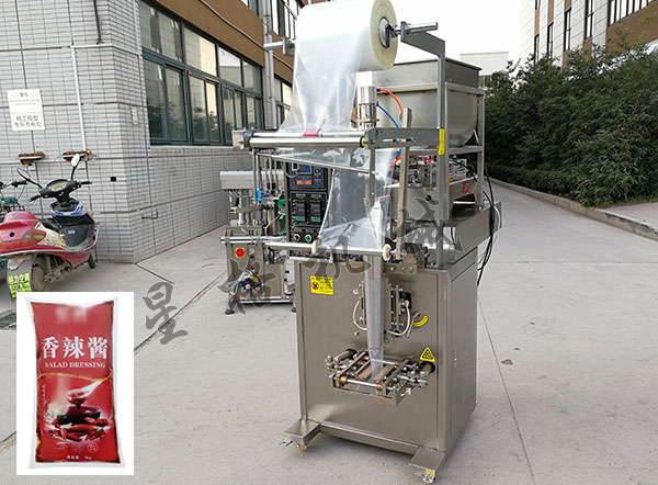 辣椒醬包裝機(jī)加工生產(chǎn)線安裝技巧(圖1) 辣椒醬包裝機(jī)加工生產(chǎn)線安裝技巧(圖1)