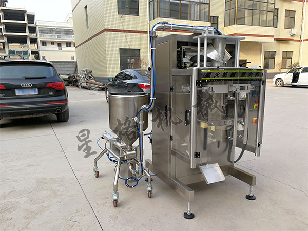 哪家麻辣香鍋醬料包裝機(jī)包裝品質(zhì)好(圖1) 哪家麻辣香鍋醬料包裝機(jī)包裝品質(zhì)好(圖1)