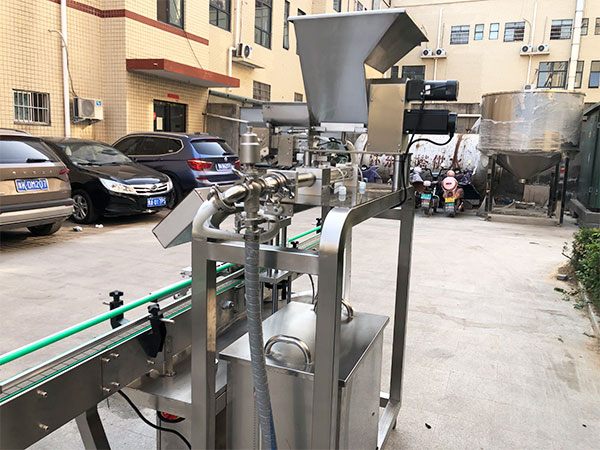 牛肉醬灌裝生產(chǎn)線高速、靈活、實用(圖2)