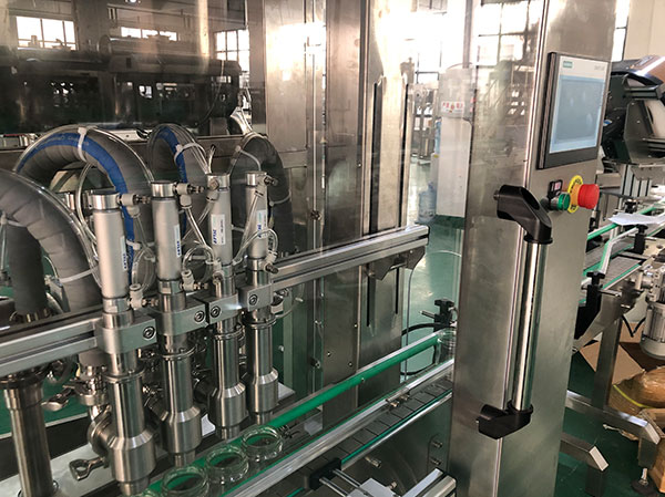 番茄醬料灌裝生產(chǎn)線功能介紹(圖3) 番茄醬料灌裝生產(chǎn)線功能介紹(圖3)