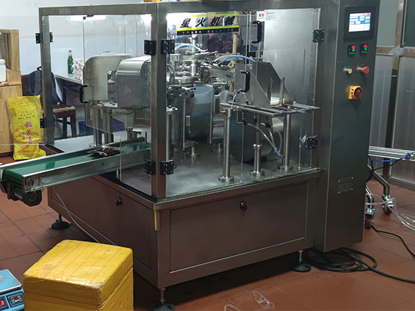 給袋式醬料包裝設備好用嗎(圖2) 給袋式醬料包裝設備好用嗎(圖2)