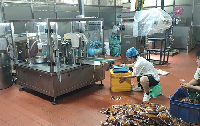 火鍋底料自動包裝機(jī)的發(fā)展趨勢 (圖1) 火鍋底料自動包裝機(jī)的發(fā)展趨勢 (圖1)