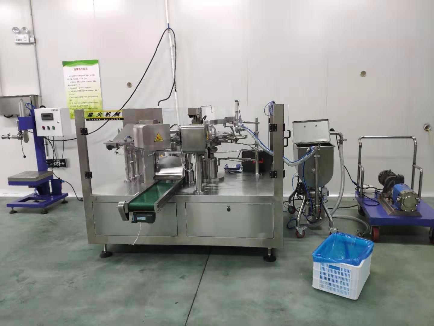 全自動(dòng)給袋式醬料包裝機(jī)實(shí)現(xiàn)自動(dòng)化、智能化(圖2)