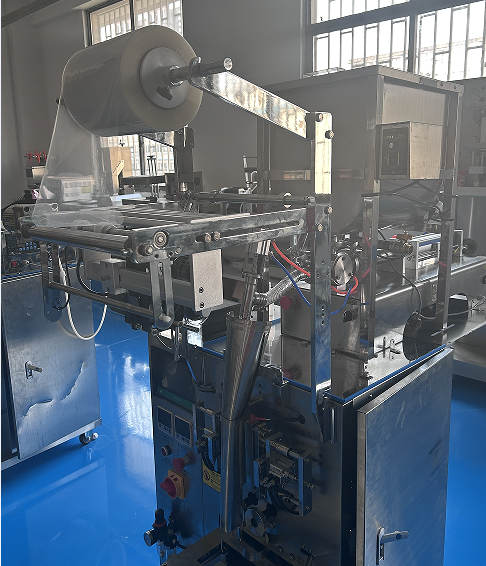 袋裝甜面醬包裝機械設(shè)備給我們的生活增添另一番韻味(圖2) 袋裝甜面醬包裝機械設(shè)備給我們的生活增添另一番韻味(圖2)