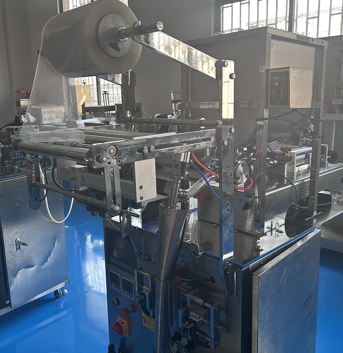 全自動(dòng)芥末醬包裝機(jī)械保持與時(shí)俱進(jìn)的發(fā)展(圖2) 全自動(dòng)芥末醬包裝機(jī)械保持與時(shí)俱進(jìn)的發(fā)展(圖2)