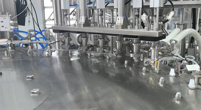 適配多品類！自動(dòng)化吸嘴袋醬料包裝機(jī)賦能液態(tài)與醬狀物料生產(chǎn)(圖2)