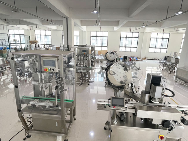 自動(dòng)醬料灌裝真空旋蓋生產(chǎn)線